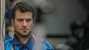 هنرنمایی روزبه حصاری در سریال جدیدش بدون بدلکار